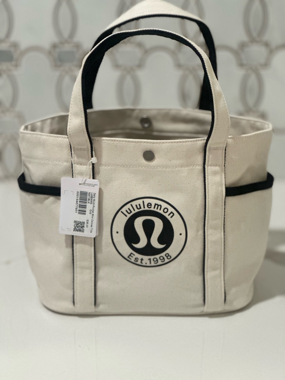 Lululemon Daily Multi-Pocket Mini Canvas Tote Bag 6.5L. NWT Natural/Black